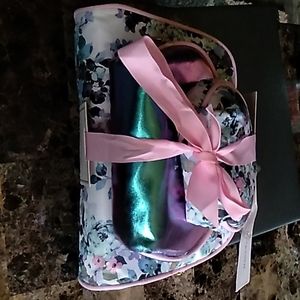 Adrienne Vittadini 3 piece Cosmetic bags